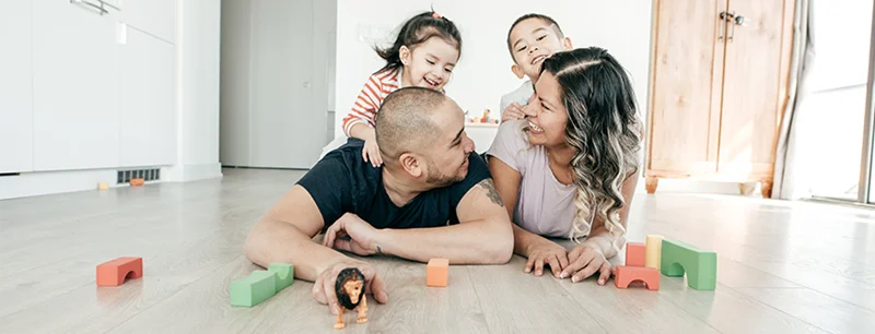 من مستعد گرفتن آلرژی هستم. آیا لمینیت انتخاب خوبی است؟